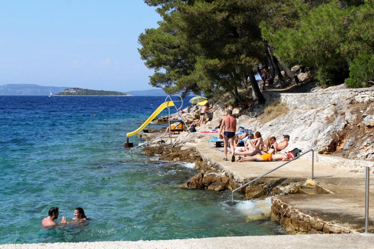 Apartments With A Parking Space Sali, Dugi Otok - 8136 Buitenkant foto